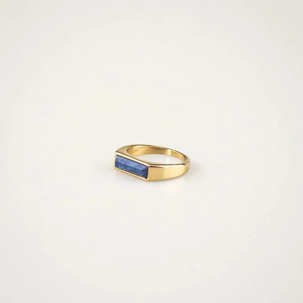 Bar Lapis Lazuli Ring - Hypoallergenic 18k Gold Plated