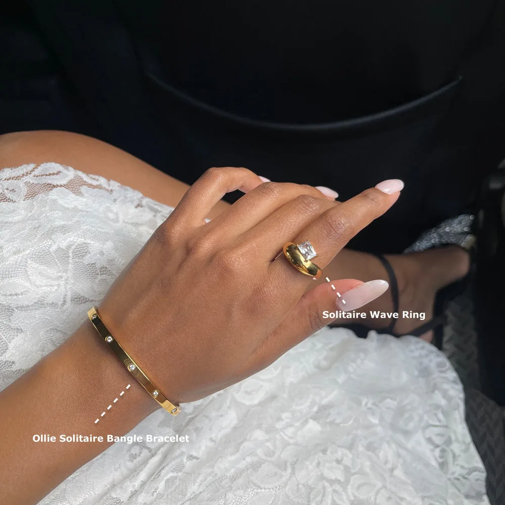 Waterproof Dainty Solitaire Wave Ring - 18k Gold Plated